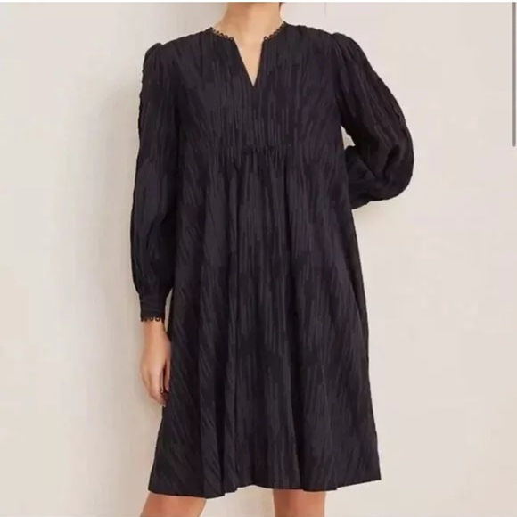 Ann Taylor Dobby shirred shift V neck Boho 3/4 sleeves eyelet trim dress Sz 4 - Picture 1 of 8